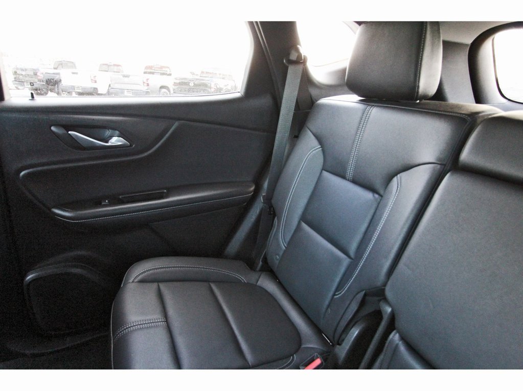 Used 2023 Chevrolet Blazer LT image 9
