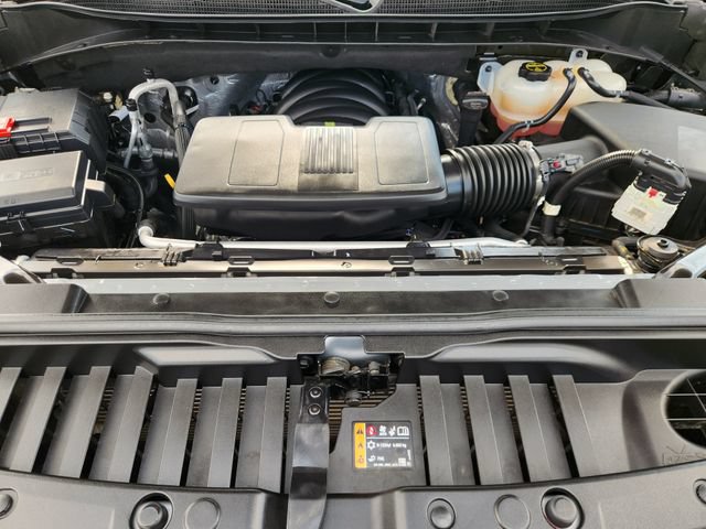 Used 2025 Chevrolet Silverado 1500 LT Trail Boss AWD/4WD image 31