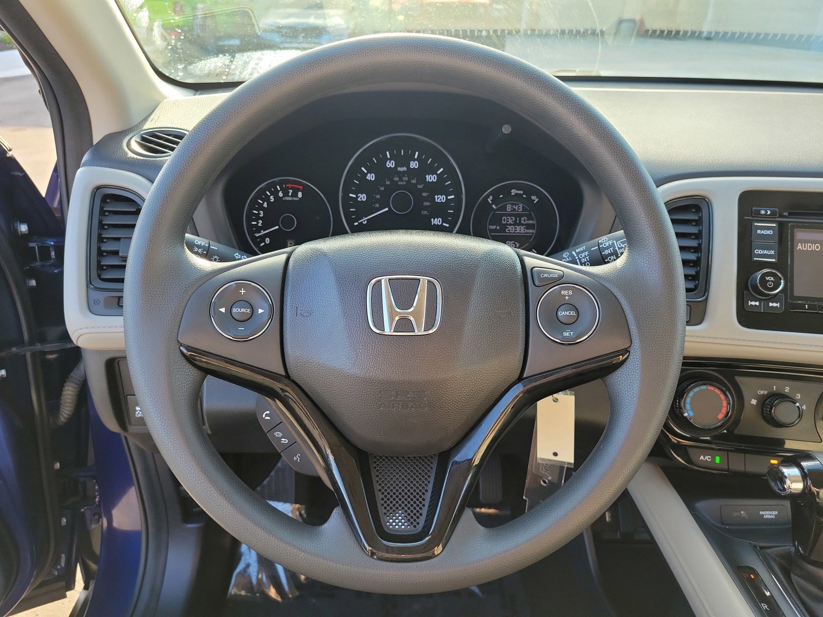 Used 2017 Honda HR-V LX image 17