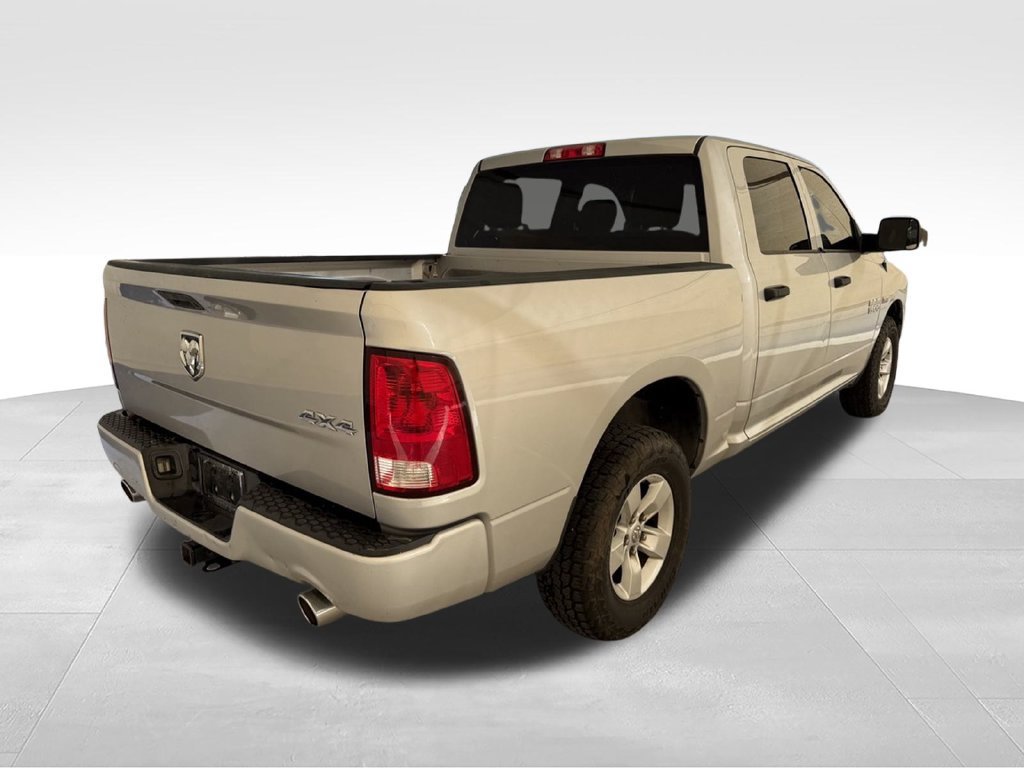 Used 2016 RAM 1500 Express AWD/4WD image 6