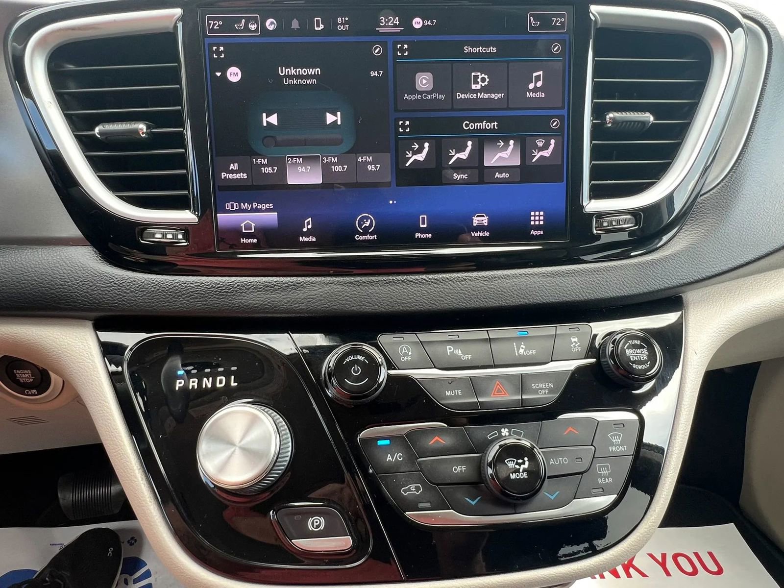 Used 2022 Chrysler Pacifica Touring-L FWD image 16