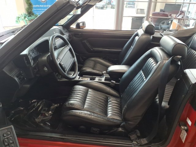 Used 1993 Ford Mustang LX RWD image 4