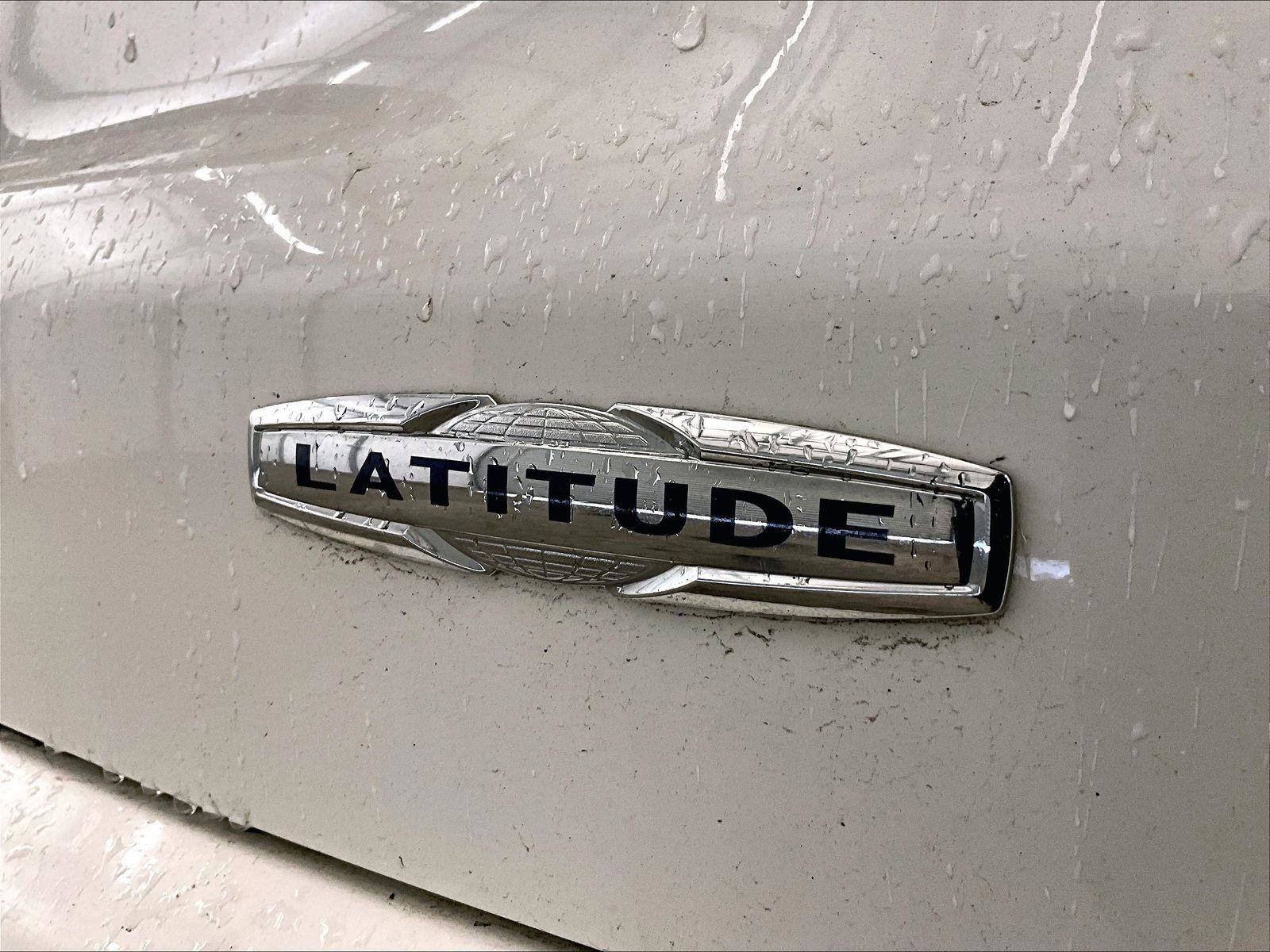 Used 2019 Jeep Compass Latitude w/ Popular Equipment Group image 13