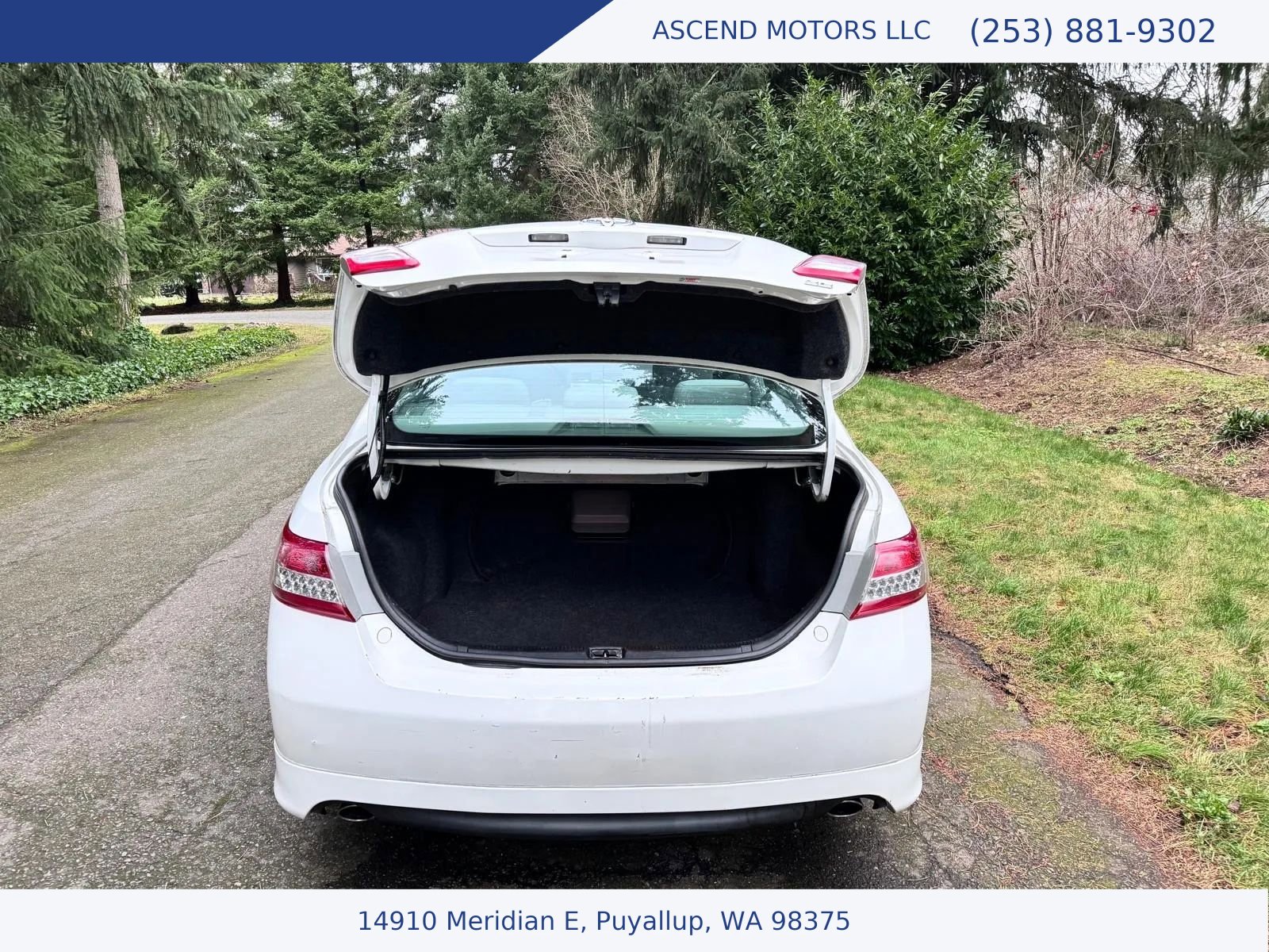 Used 2011 Toyota Camry SE image 16