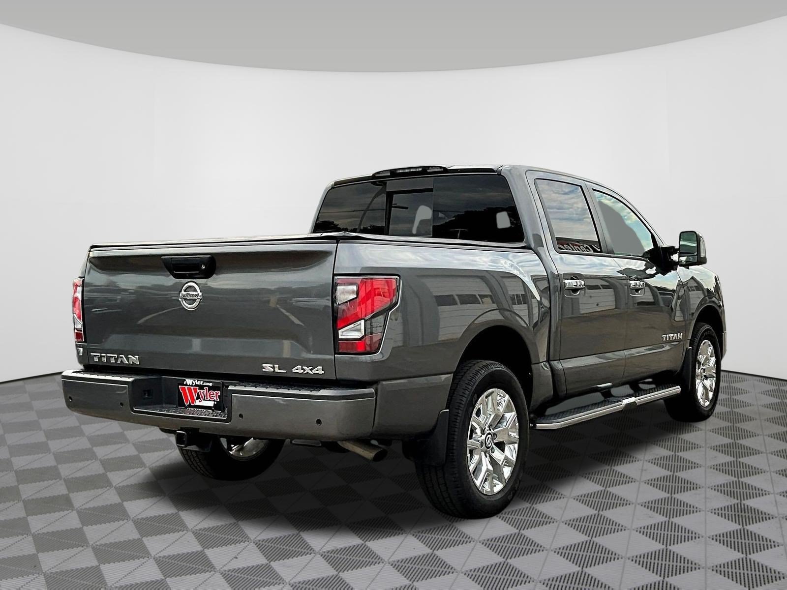 Certified 2021 Nissan Titan SL w/ Moonroof Package AWD/4WD image 6