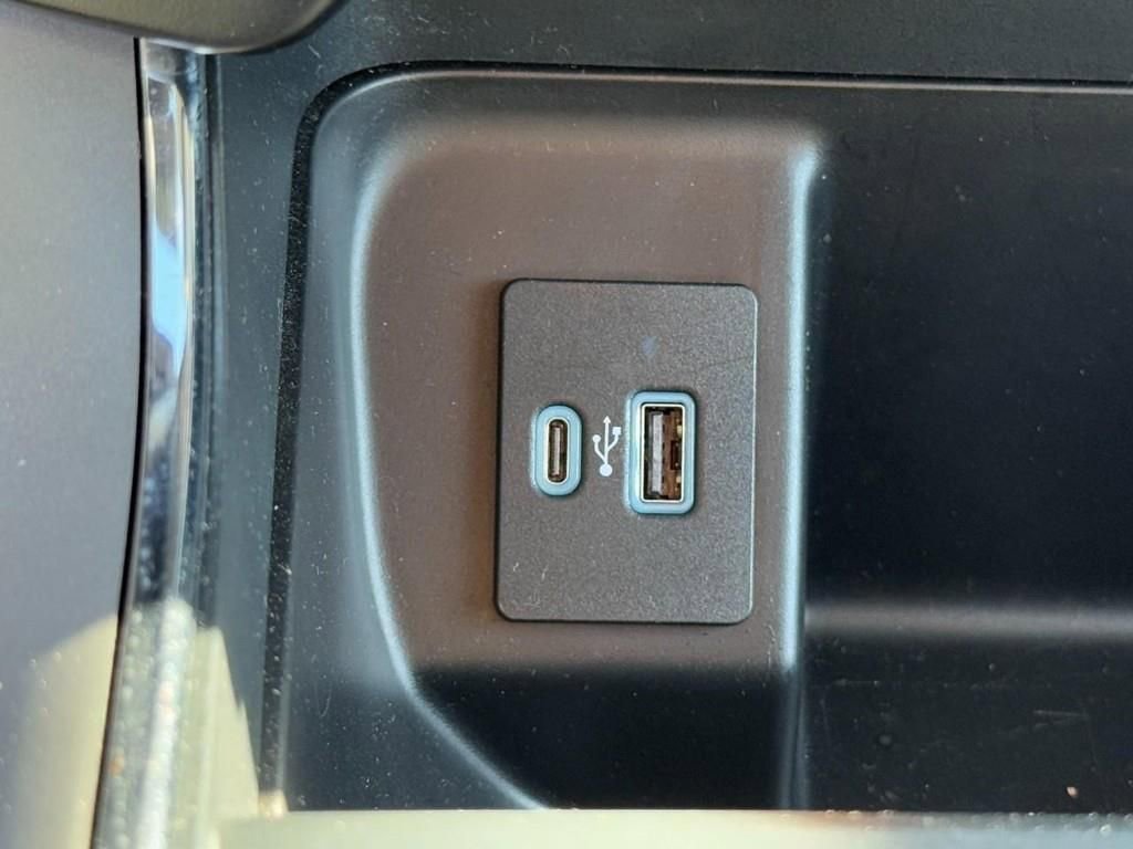 Used 2024 Ford F150 XLT w/ Mobile Office Package image 25