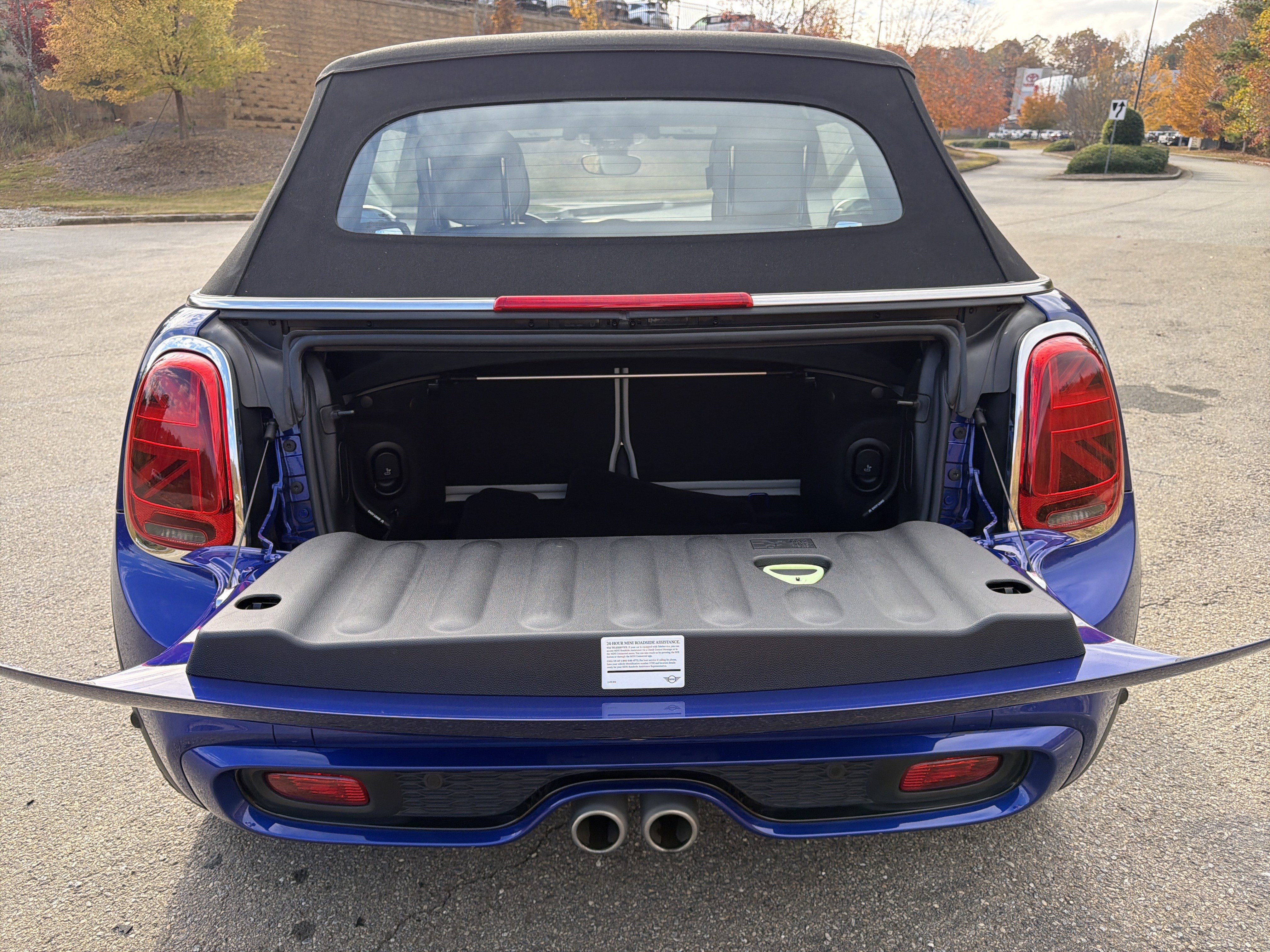 Used 2021 MINI Cooper S w/ Signature Upholstery Package image 15