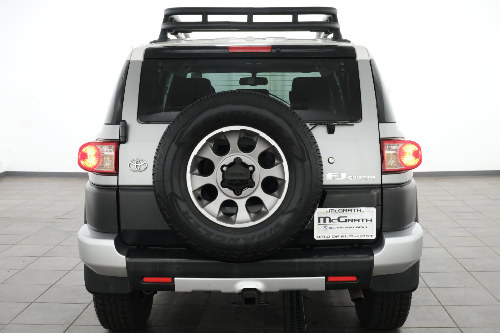 Used 2011 Toyota FJ Cruiser 4WD w/ Upgrade Pkg image 4
