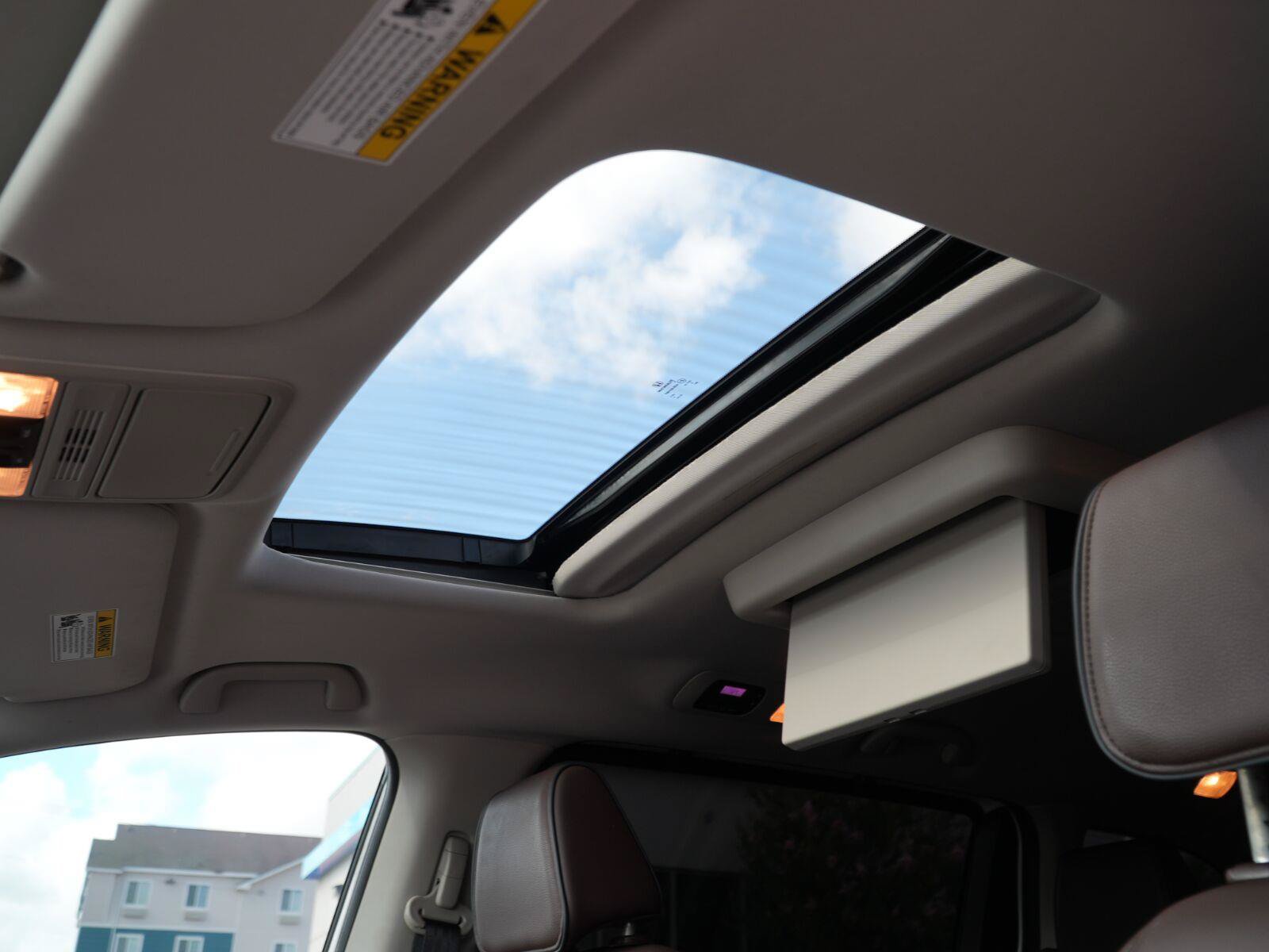 Certified 2025 Honda Odyssey Touring image 9