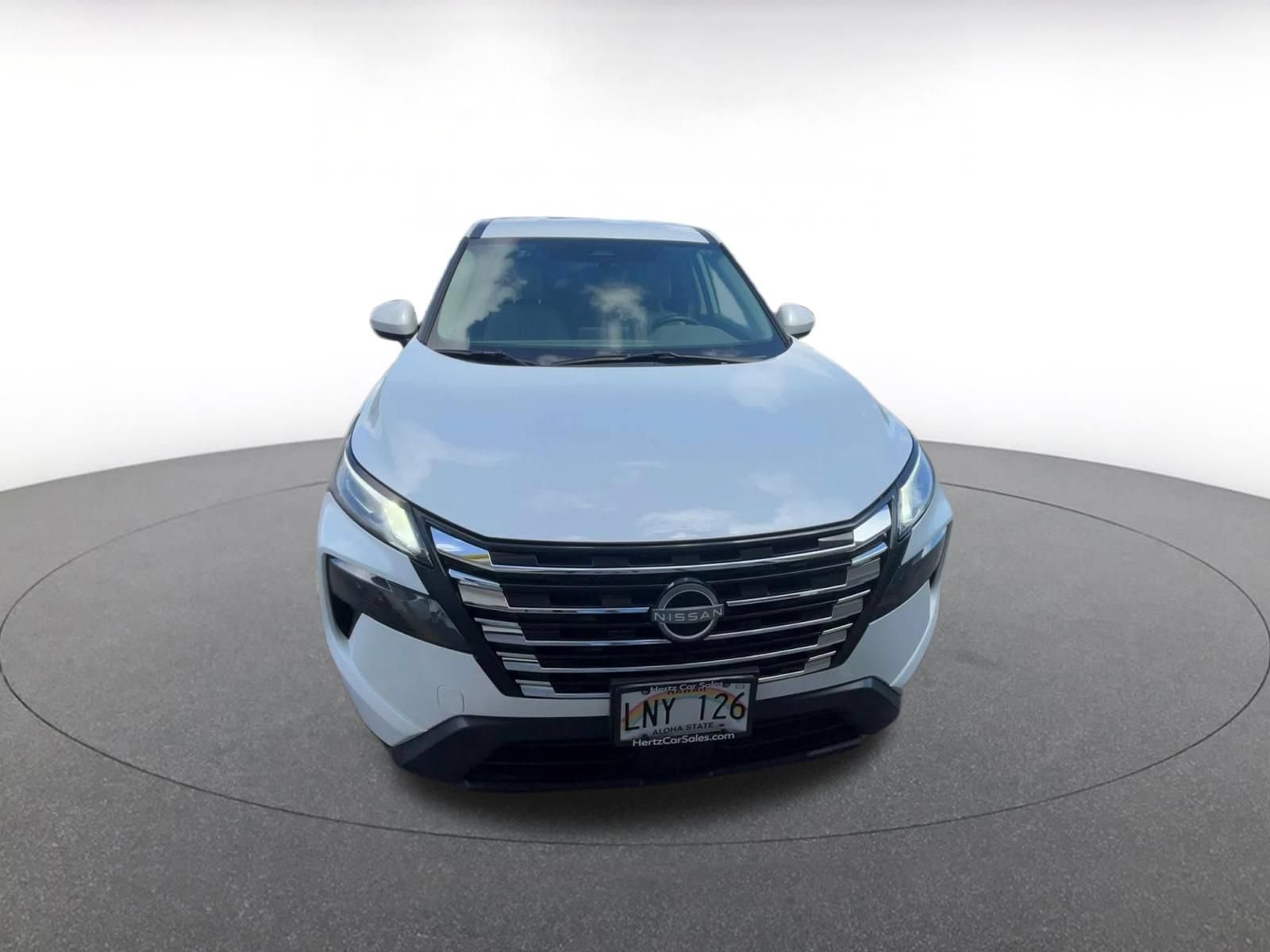 Used 2025 Nissan Rogue SV FWD image 3