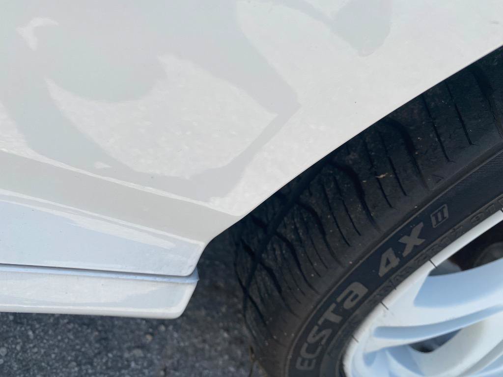 Used 2004 Hyundai Tiburon GT FWD image 12