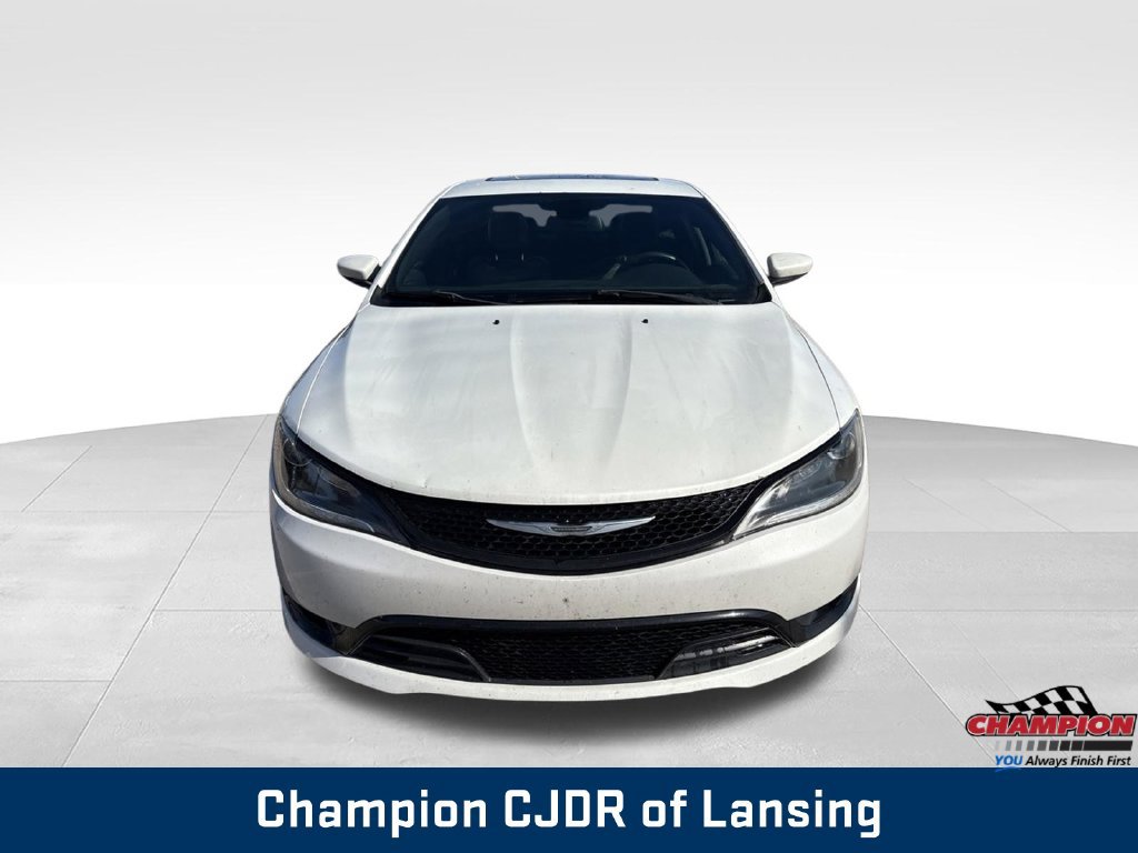 Used 2015 Chrysler 200 S FWD image 10