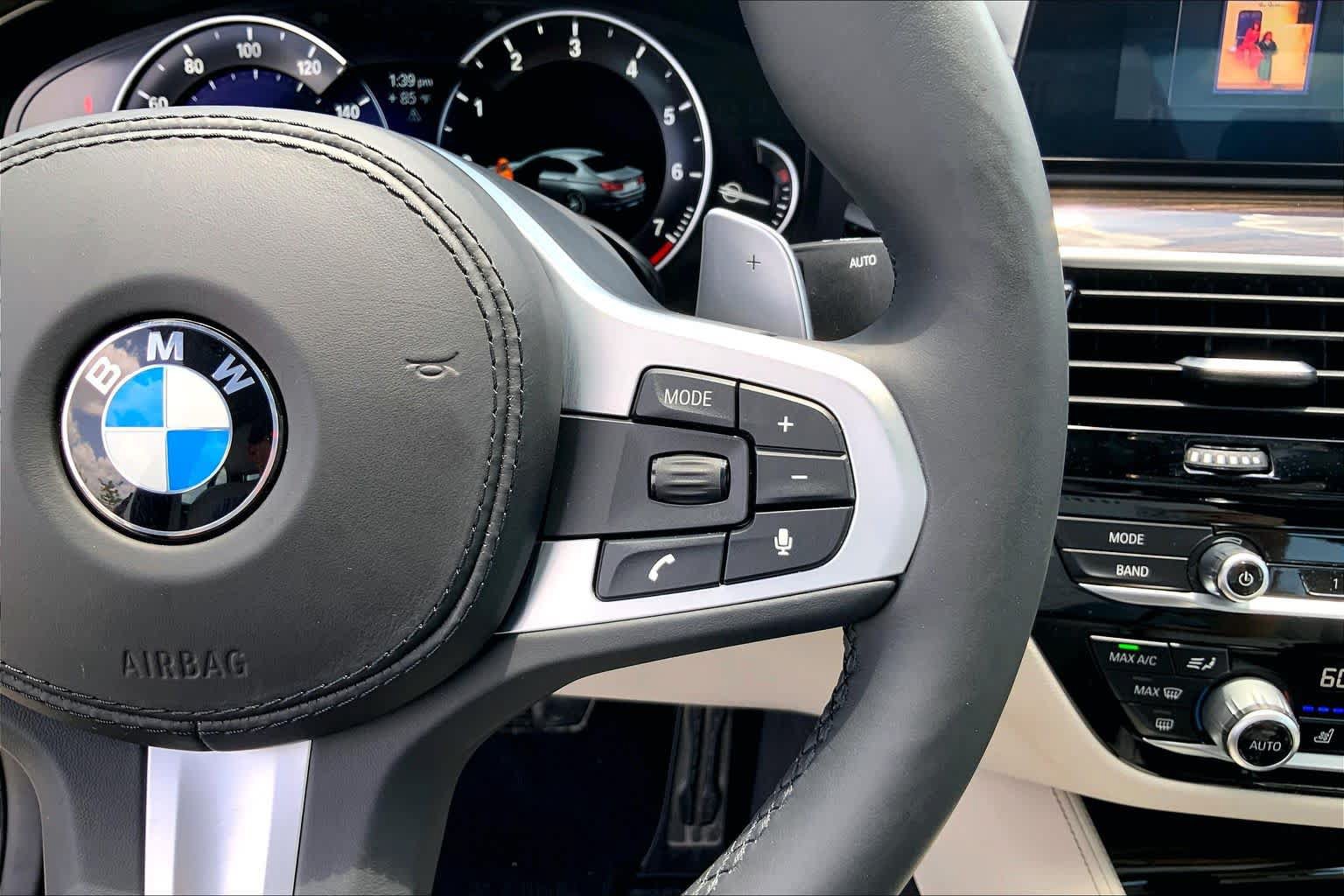Used 2019 BMW 540i w/ M Sport Package RWD image 22