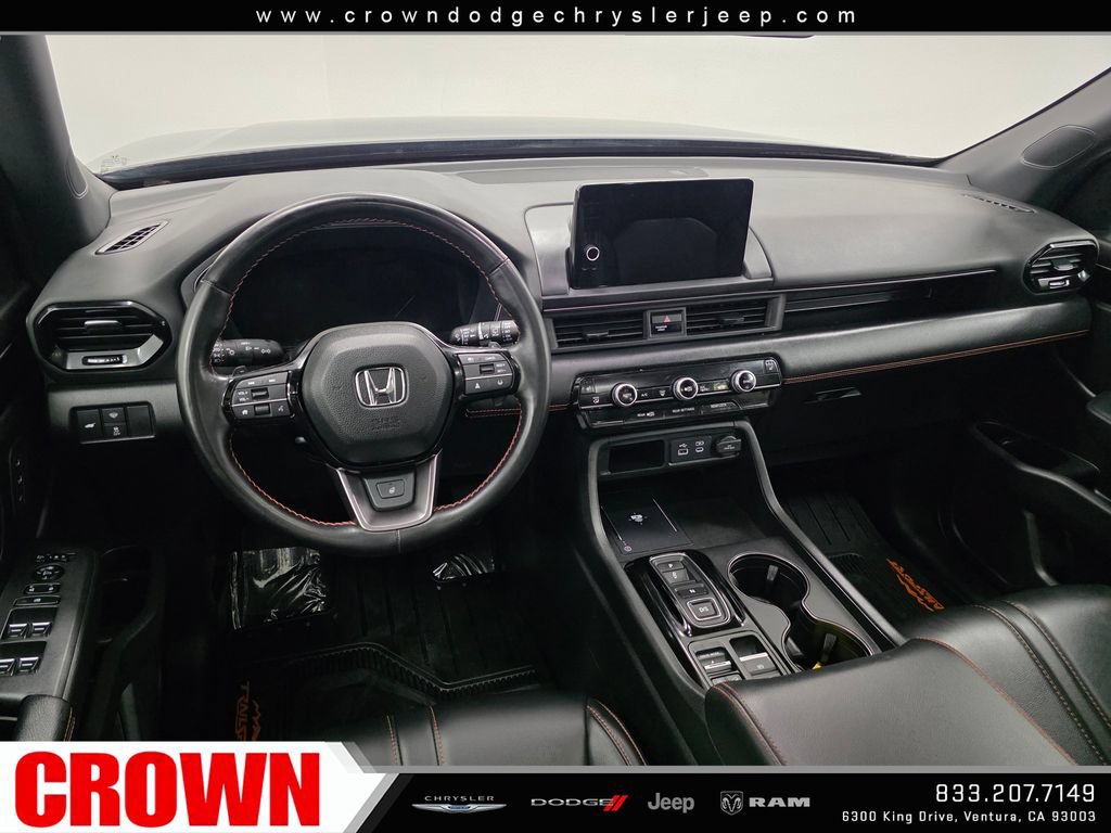 Used 2025 Honda Pilot TrailSport image 19