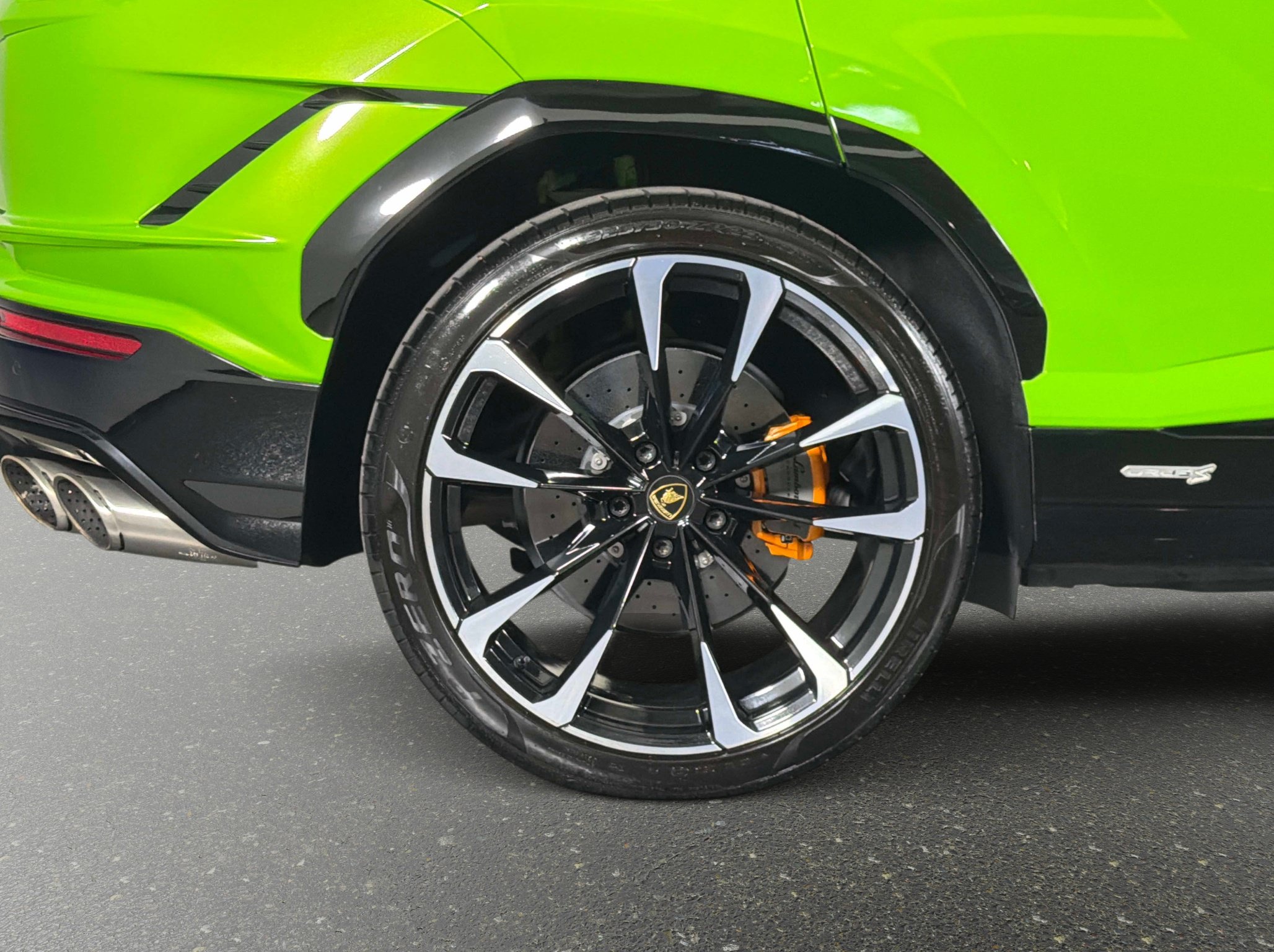 Used 2023 Lamborghini Urus S AWD/4WD image 5