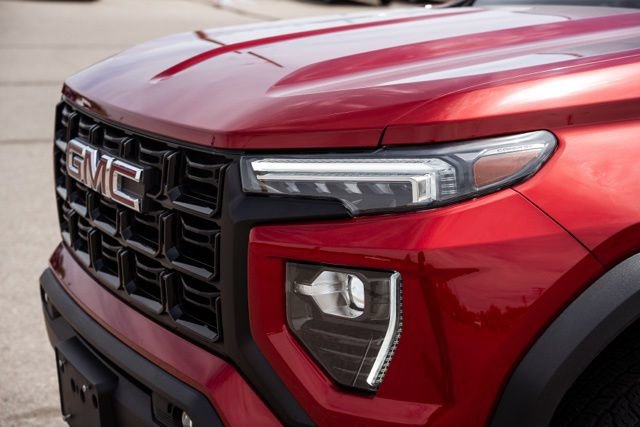 Used 2024 GMC Canyon Elevation AWD/4WD image 14