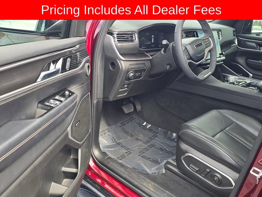Used 2023 Jeep Wagoneer 4WD w/ Premium Group I image 9