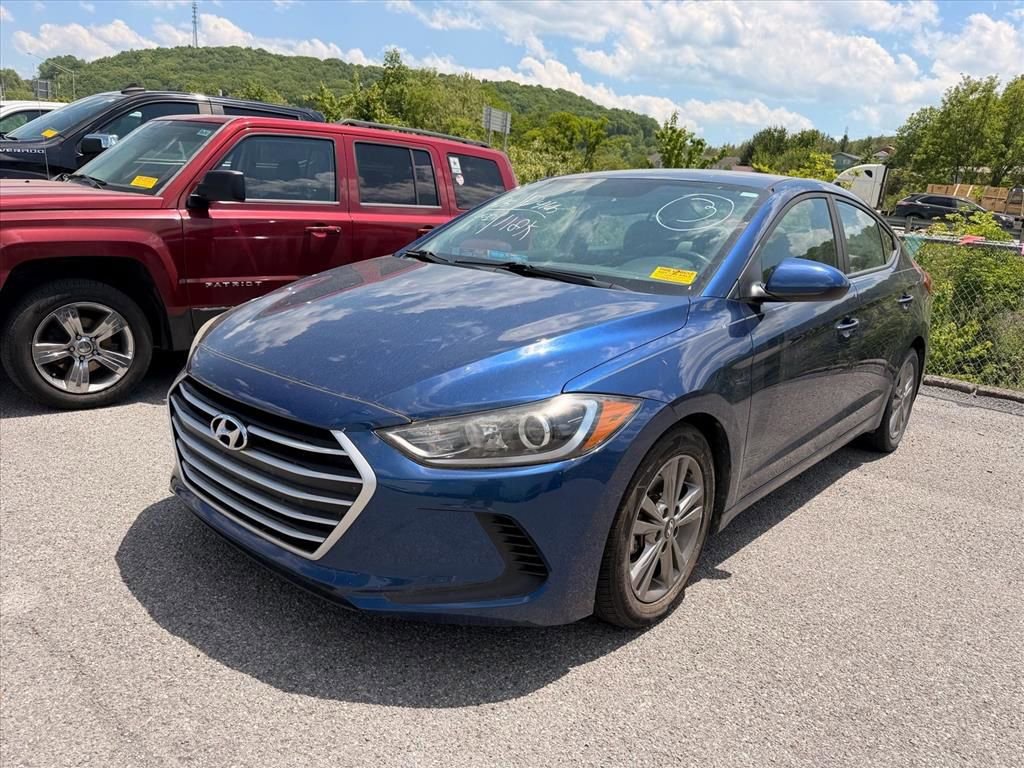 Used 2017 Hyundai Elantra SE FWD image 2