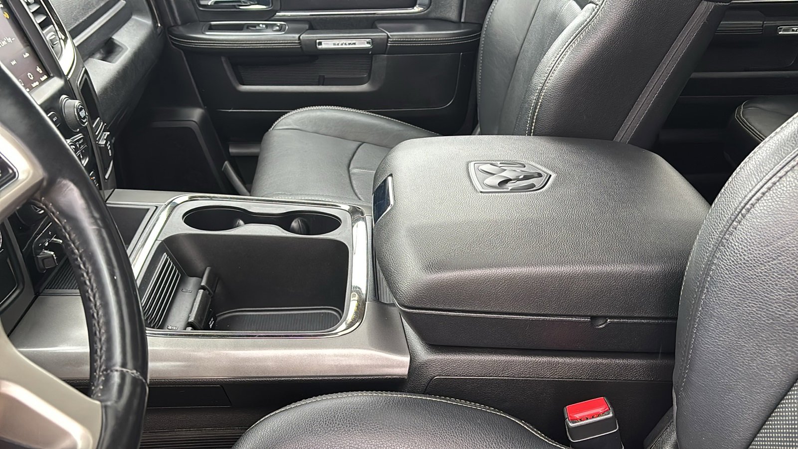 Used 2018 RAM 2500 Laramie w/ Sport Appearance Group image 23