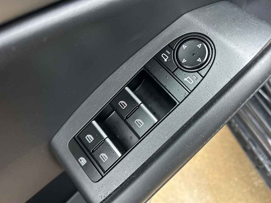 Used 2023 MAZDA MAZDA3 s image 13