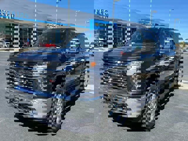 Used 2020 Chevrolet Silverado 3500 LTZ w/ LTZ Premium Package image 30