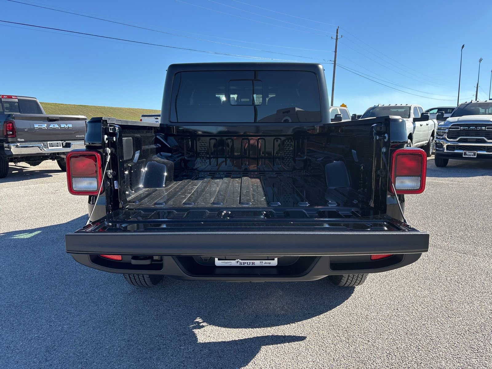 New 2026 Jeep Gladiator Sport AWD/4WD image 21