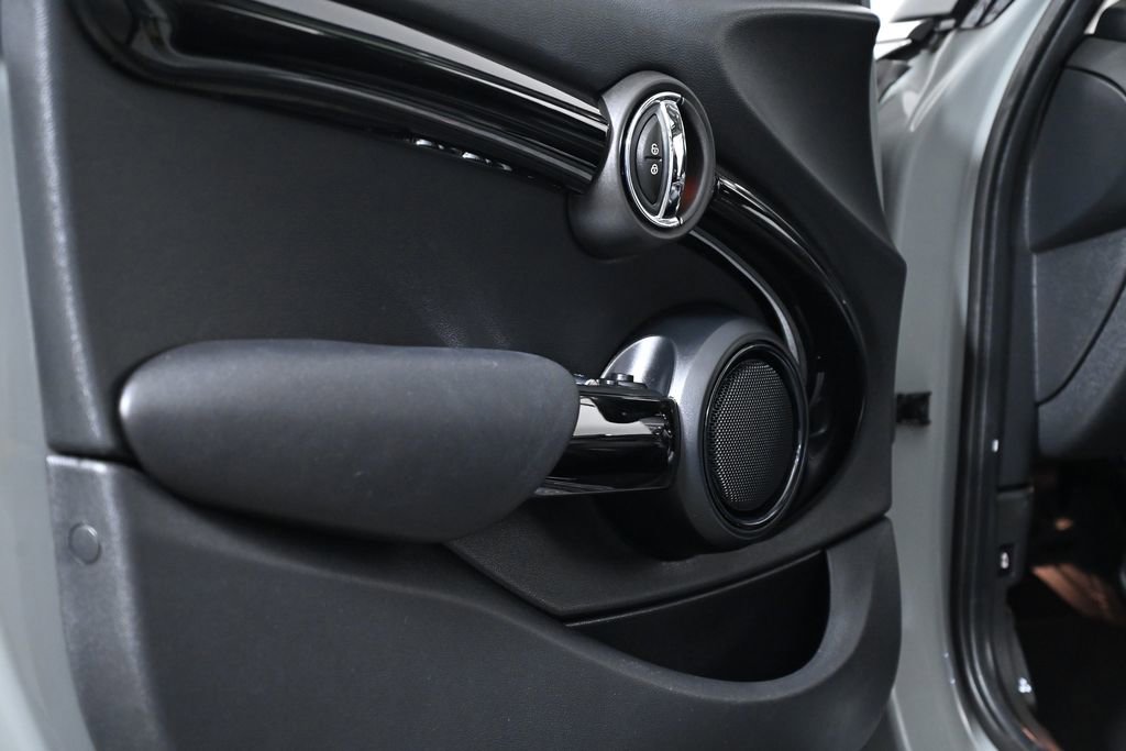 Used 2021 MINI Cooper S w/ 6.5" Touchscreen Package image 34