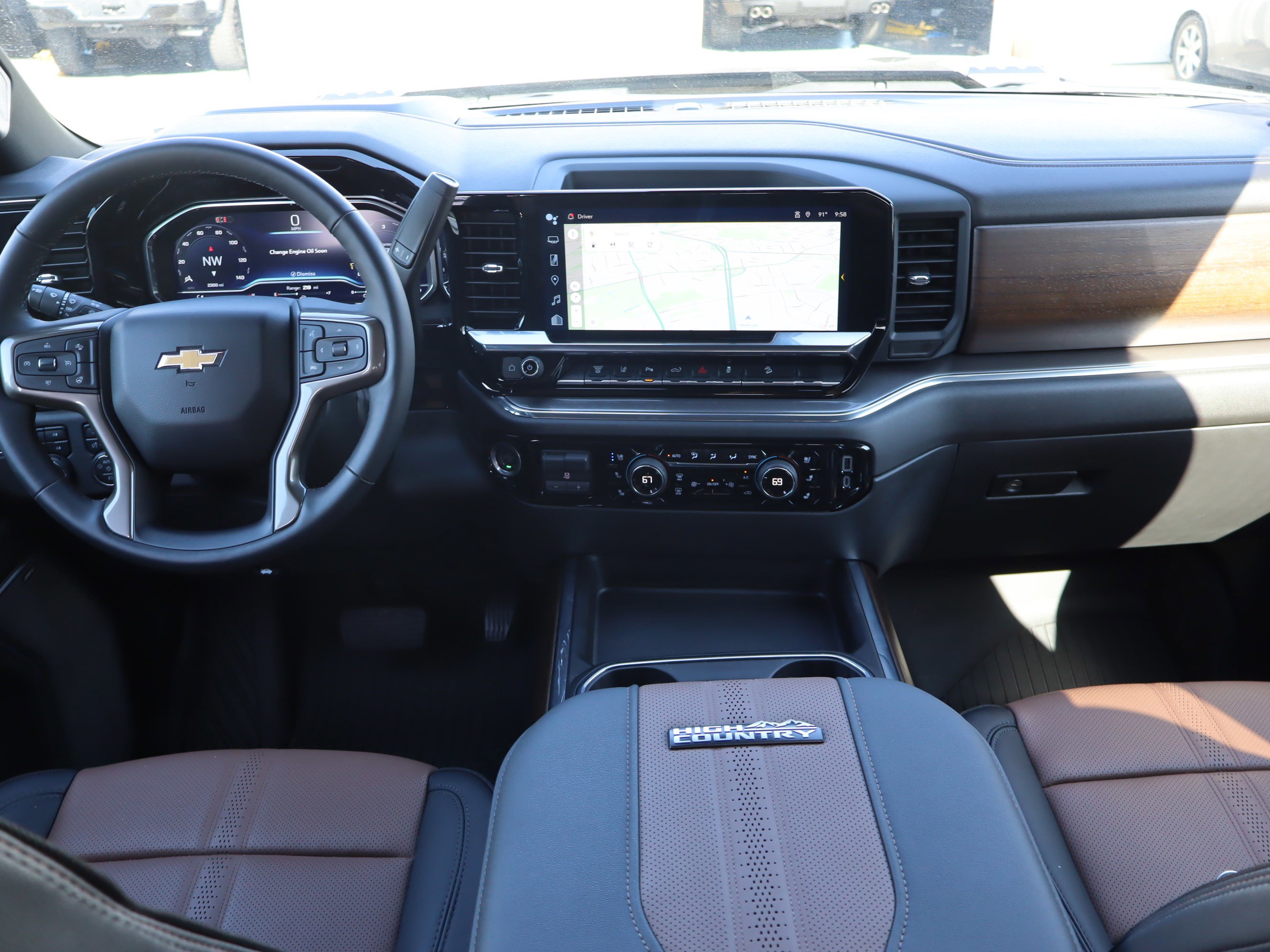 Used 2024 Chevrolet Silverado 2500 High Country w/ High Country Premium Package image 19