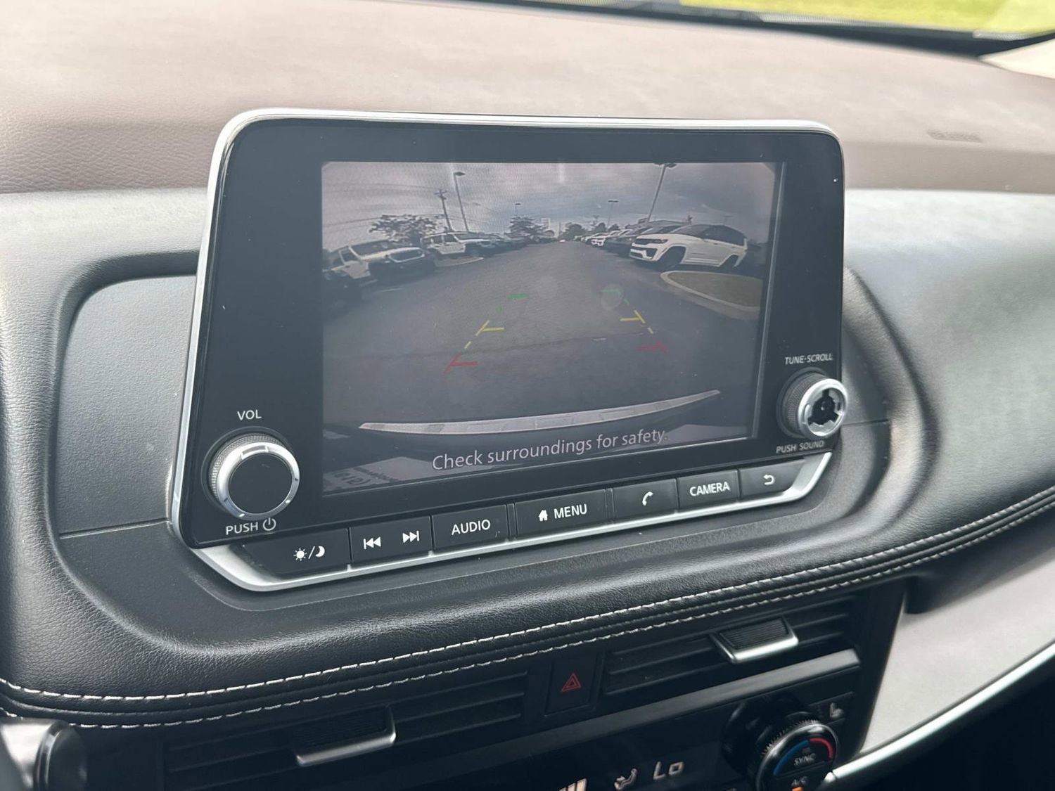 Used 2023 Nissan Rogue SV w/ SV Premium B Package FWD image 36