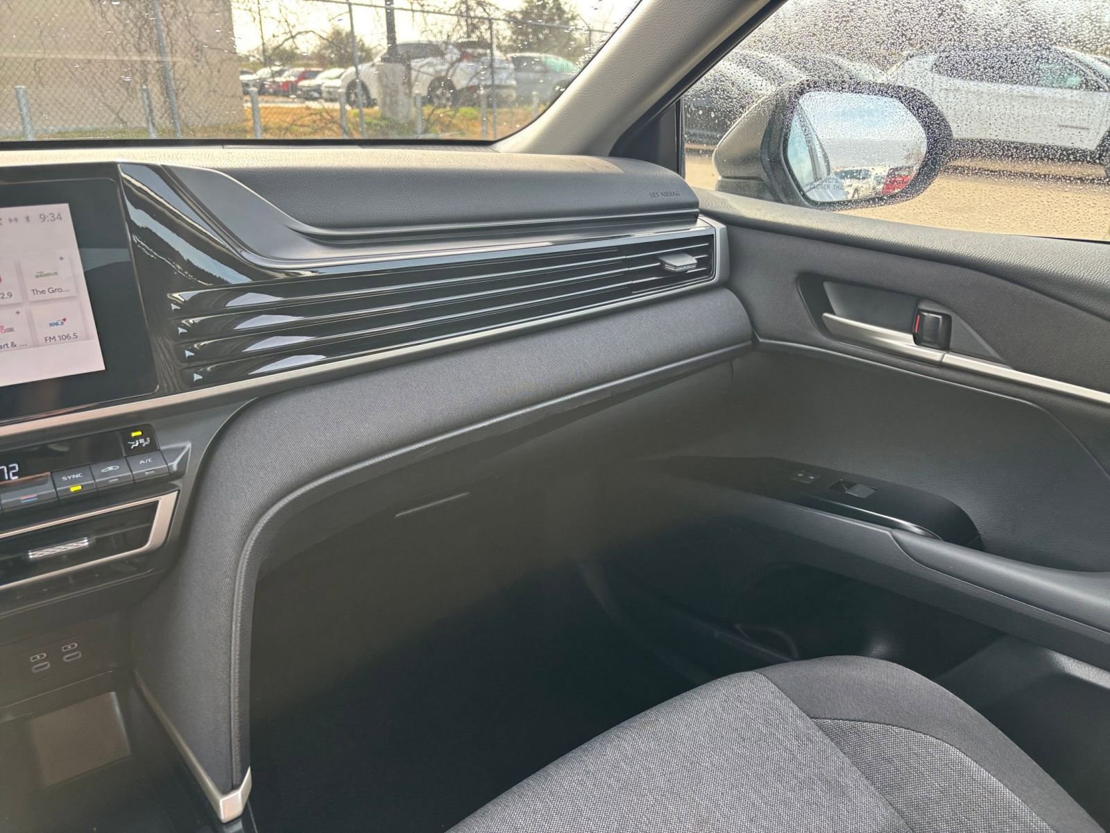 Used 2025 Toyota Camry LE image 31