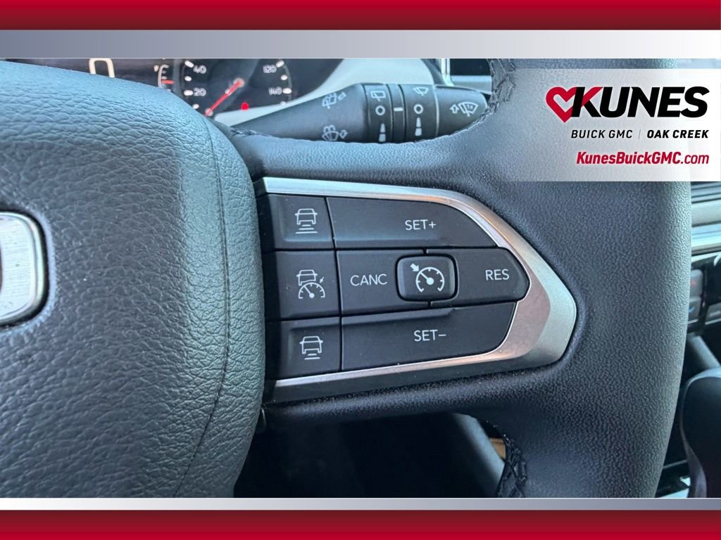 Used 2025 Jeep Compass Limited image 9