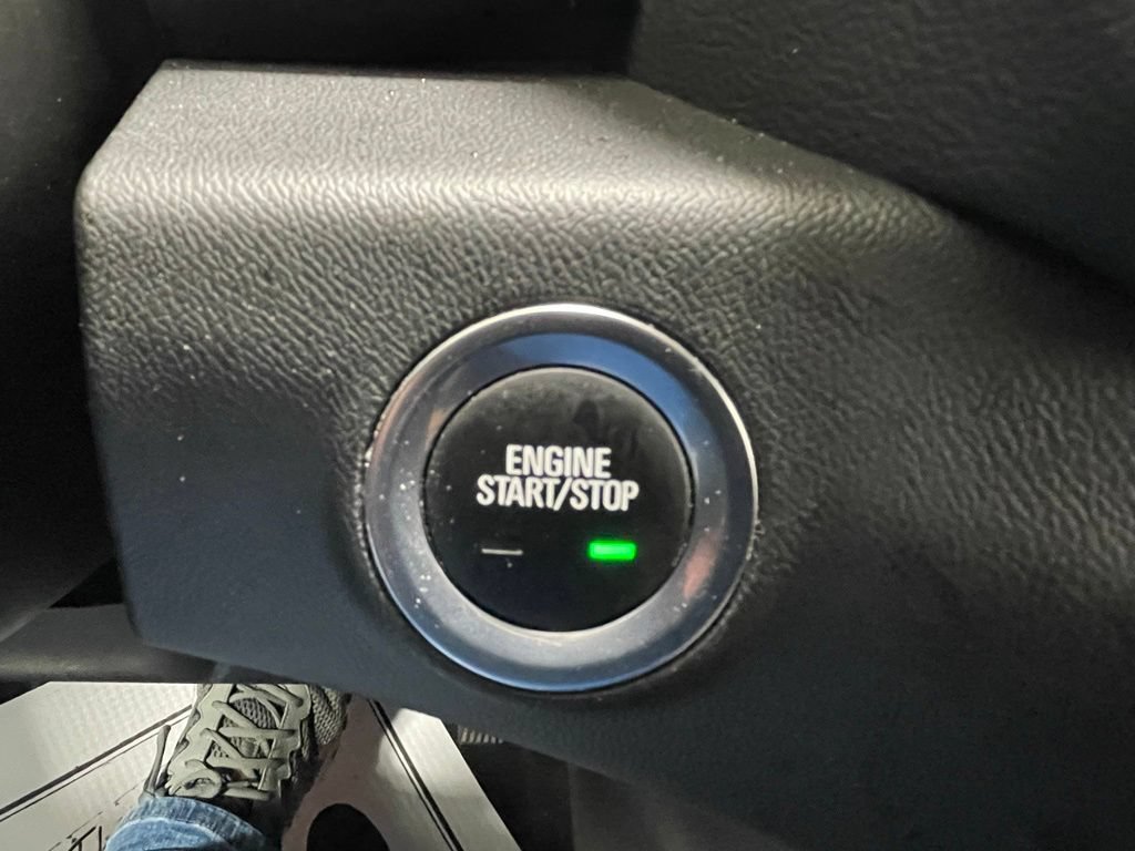 Used 2024 GMC Terrain SLE AWD/4WD image 29