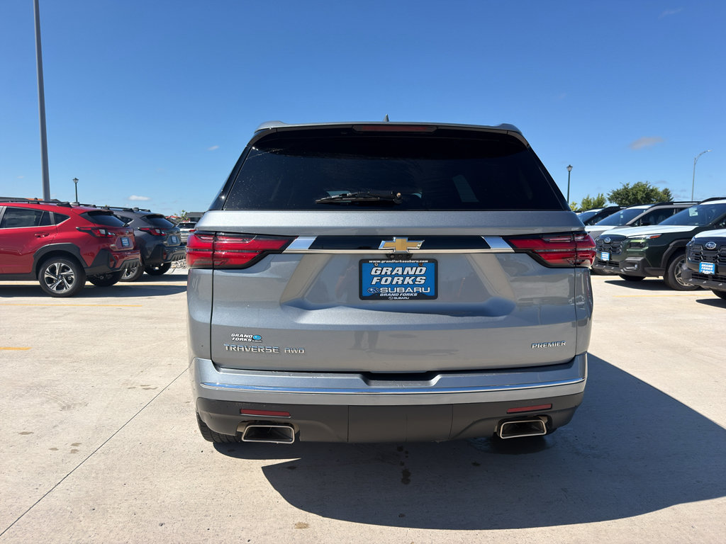 Used 2023 Chevrolet Traverse Premier AWD/4WD image 6