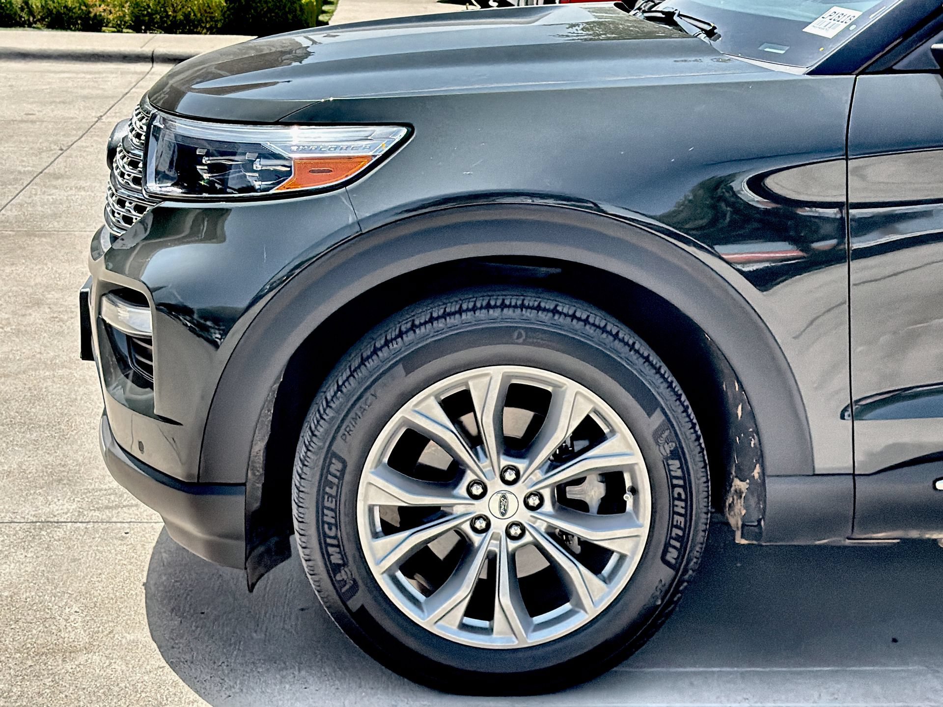 Certified 2023 Ford Explorer Limited w/ Limited Technology Package AWD/4WD image 10