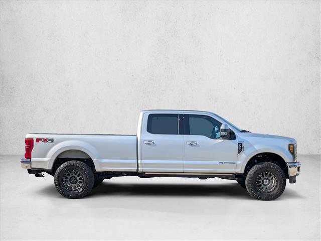 Used 2017 Ford F250 Lariat w/ Lariat Ultimate Package image 4
