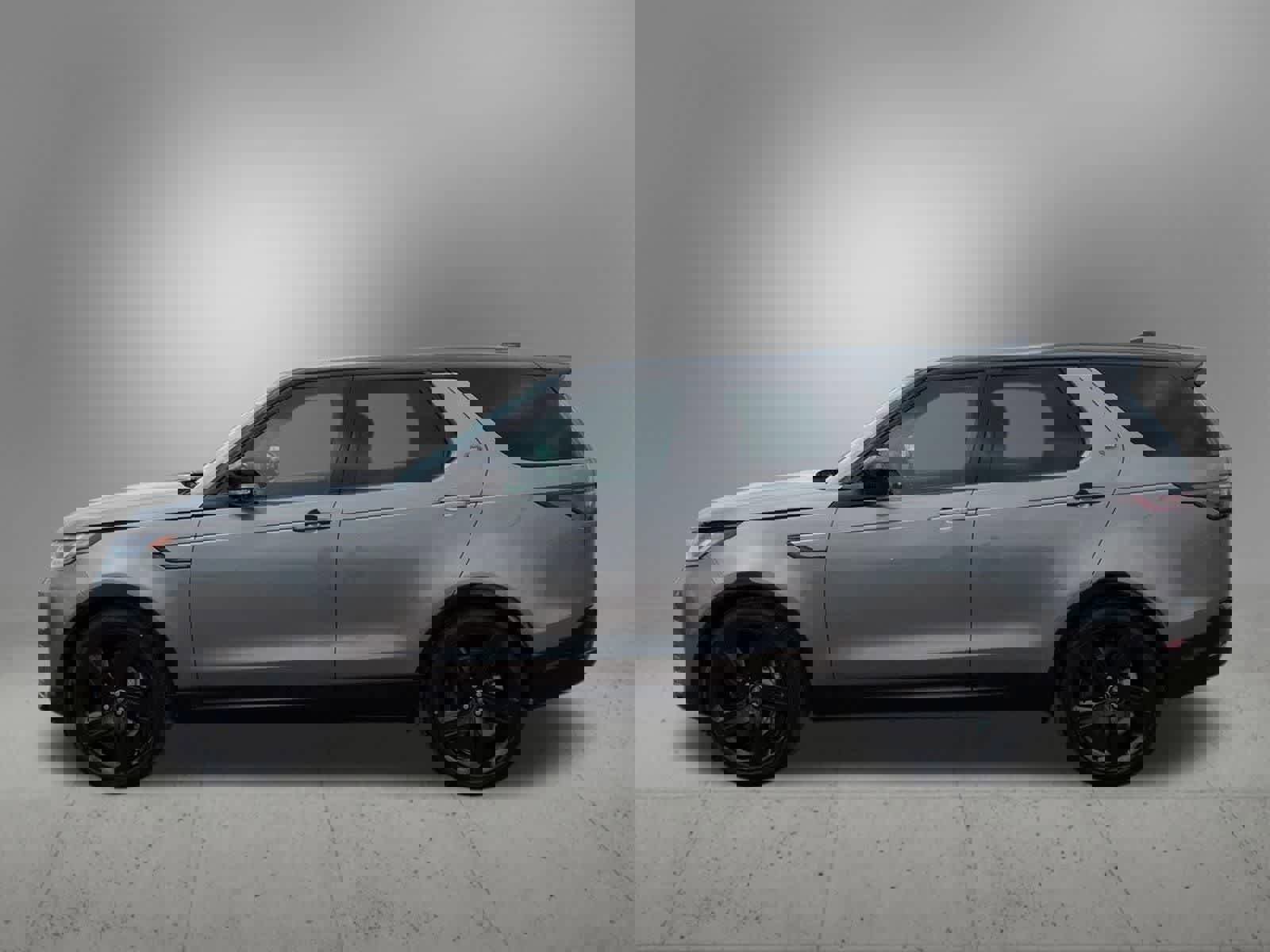 Used 2025 Land Rover Discovery Dynamic SE image 3