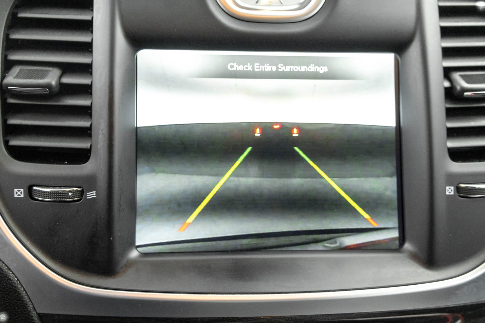 Used 2022 Chrysler 300 Touring w/ Sport Appearance Package image 26