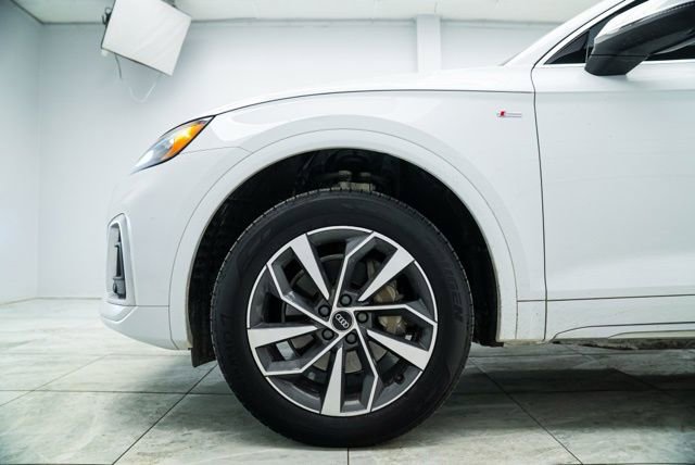 Used 2023 Audi Q5 2.0T Premium Plus w/ Premium Plus Package image 32