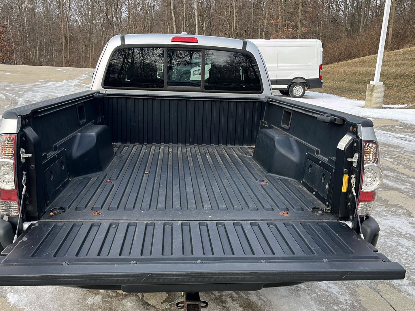 Used 2010 Toyota Tacoma Base image 18