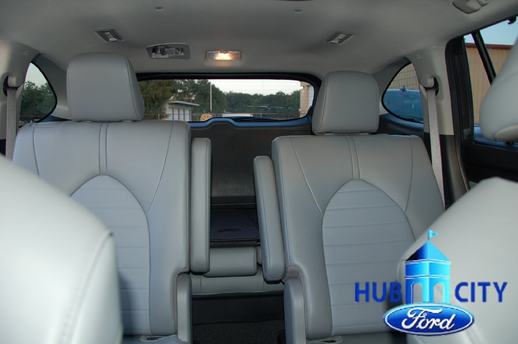 Used 2023 Toyota Highlander XLE FWD image 22