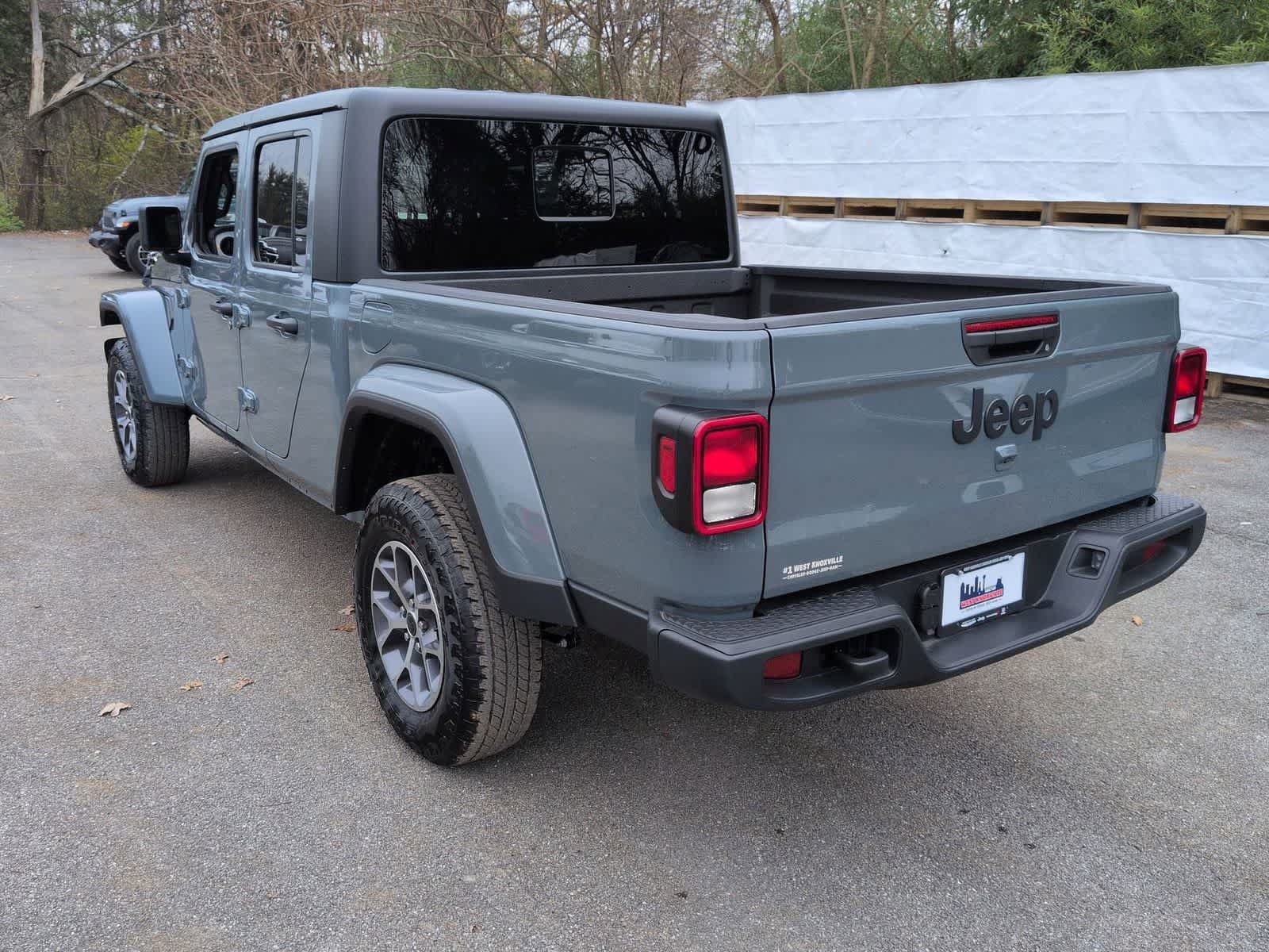 New 2026 Jeep Gladiator Sport AWD/4WD image 6