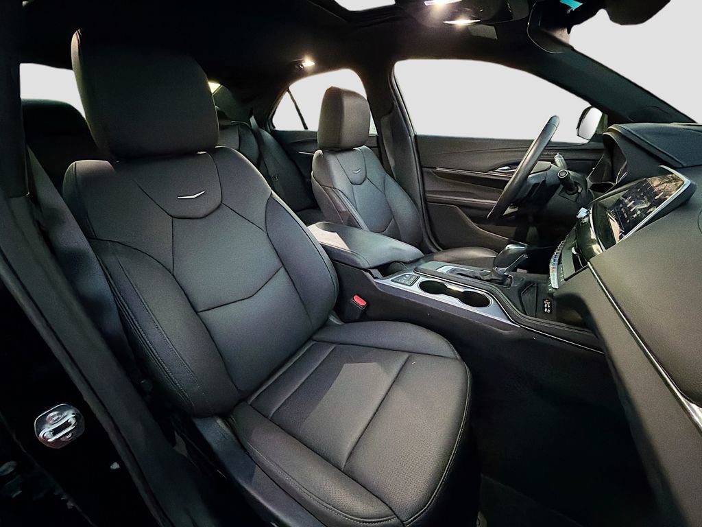 Used 2025 Cadillac CT4 Premium Luxury image 28