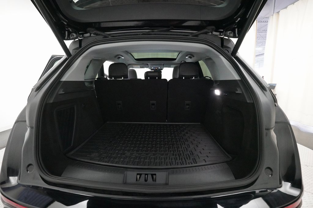 Used 2022 Lincoln Corsair AWD w/ Premium Package image 10