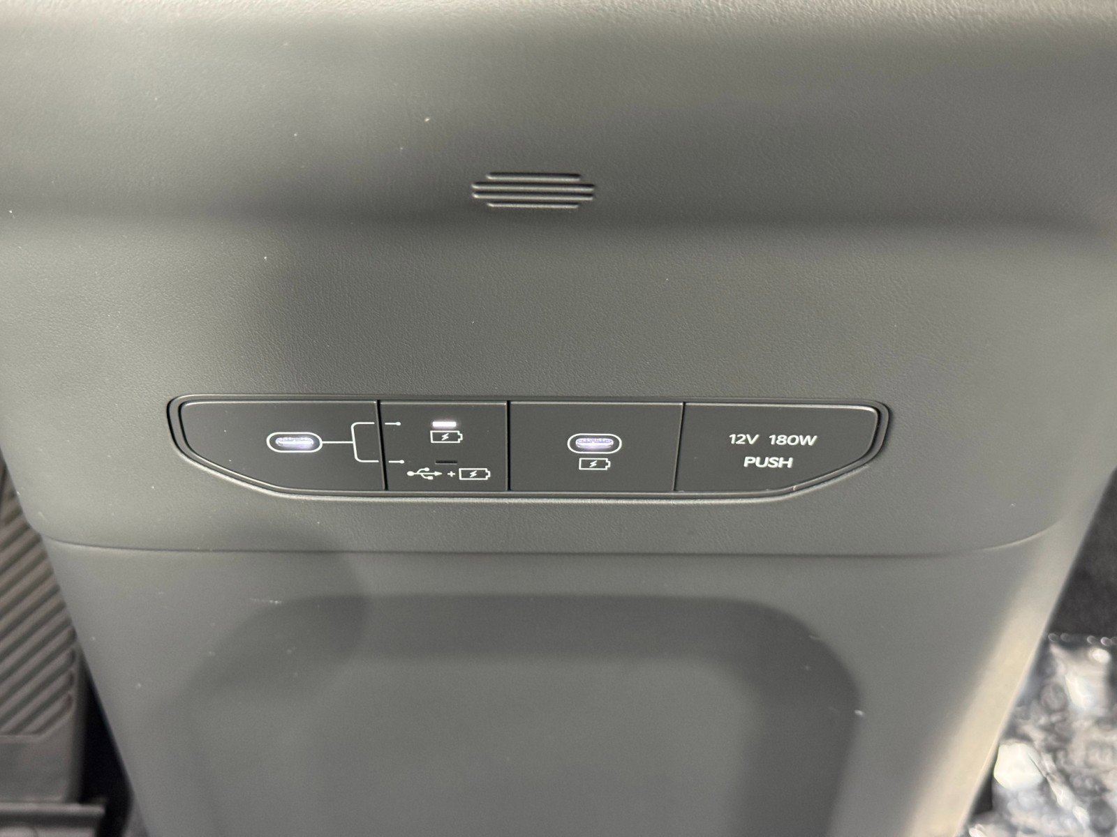 Used 2024 Kia EV9 Wind image 31