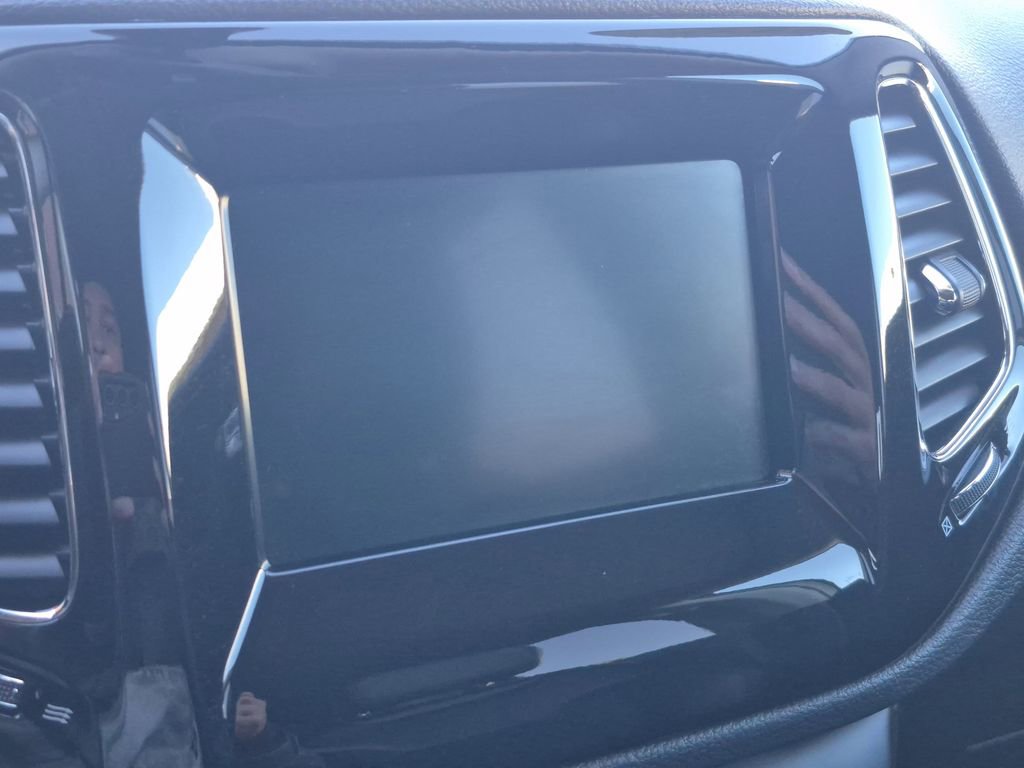 Used 2019 Jeep Compass Altitude image 21