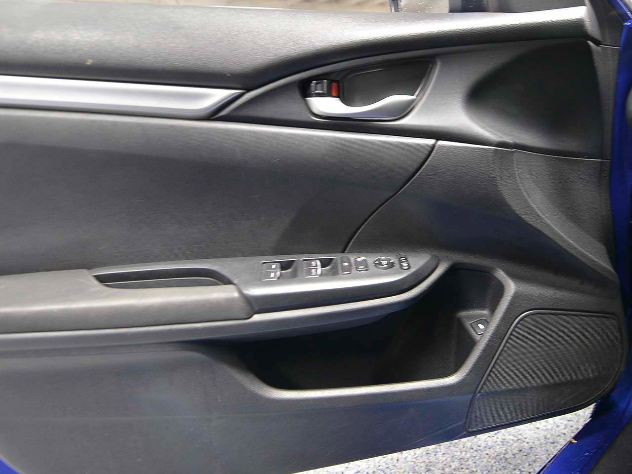 Used 2018 Honda Civic LX image 7