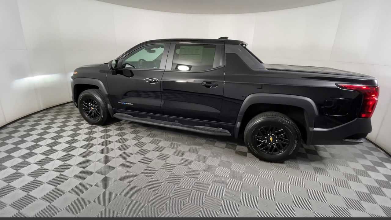 New 2024 Chevrolet Silverado EV W/T image 12