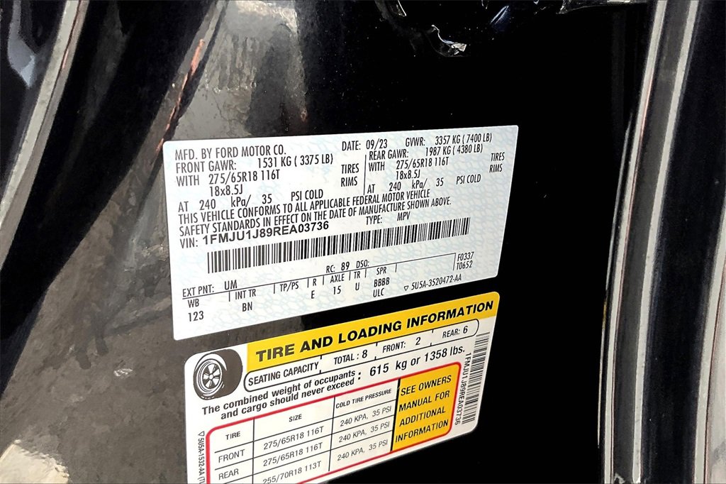 Used 2024 Ford Expedition XLT image 33