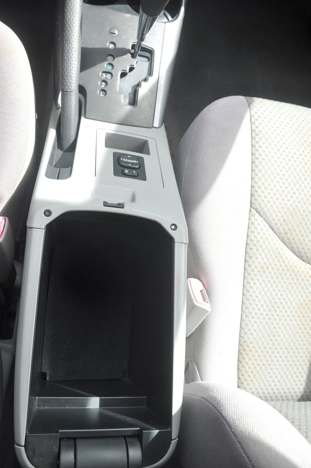Used 2007 Toyota RAV4 2WD image 25
