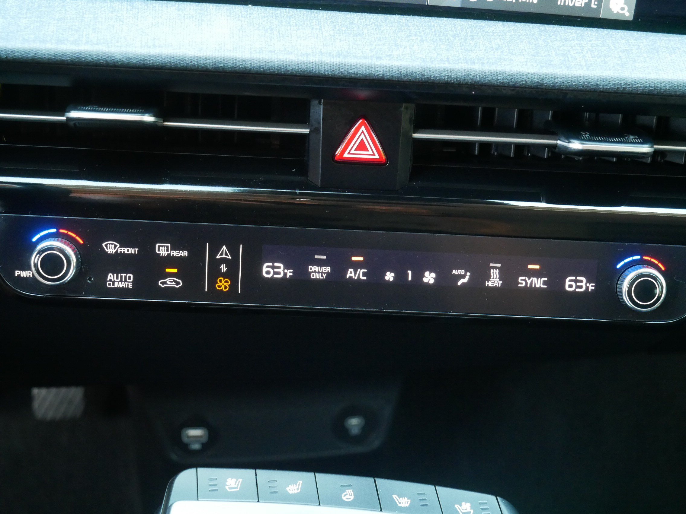 Certified 2024 Kia EV6 Wind w/ Wind Technology Package AWD/4WD image 23